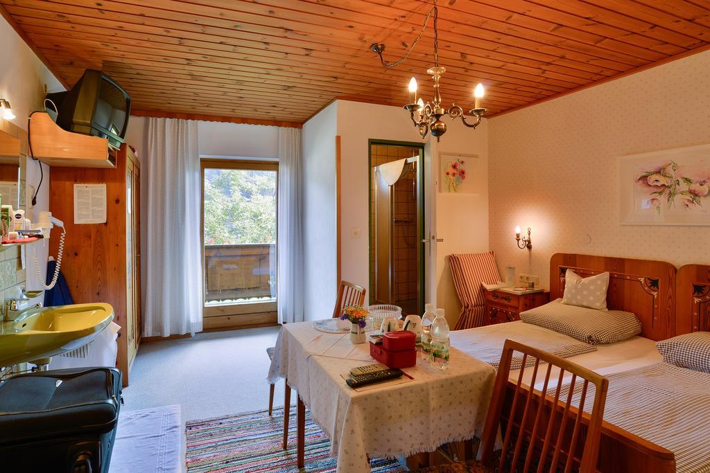 Haus Bergheimat - Familie Oberacher Pensjonat Fulpmes Pokój zdjęcie
